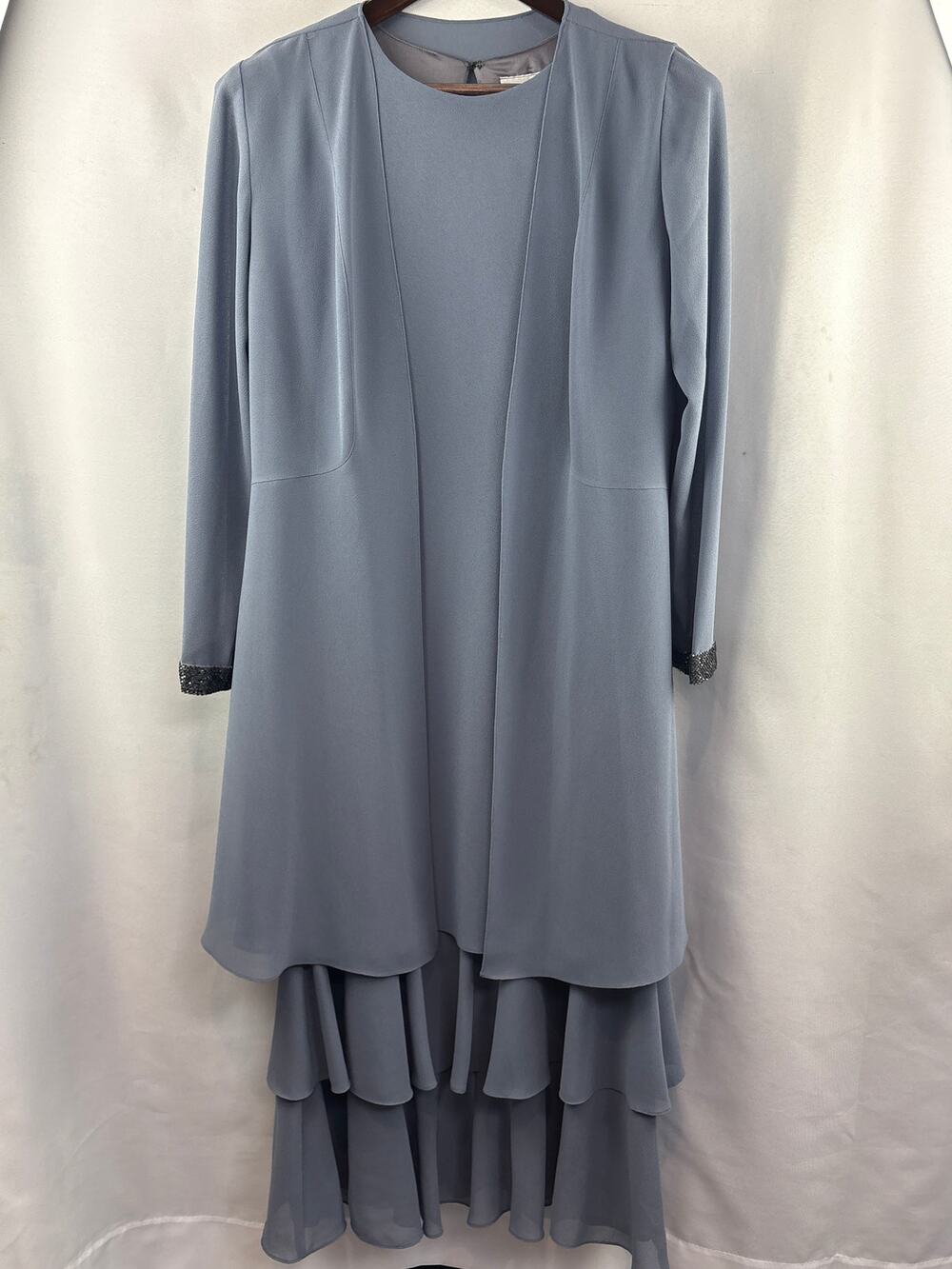 Women’s Cattiva Size 10 Misty Gray Dress w/ Shawl